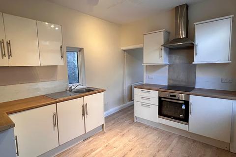 3 bedroom end of terrace house to rent, Neath SA11