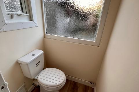 3 bedroom end of terrace house to rent, Neath SA11