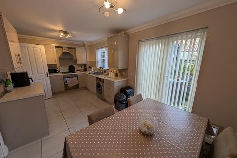 3 bedroom link detached house for sale, Foxglove End, Leiston