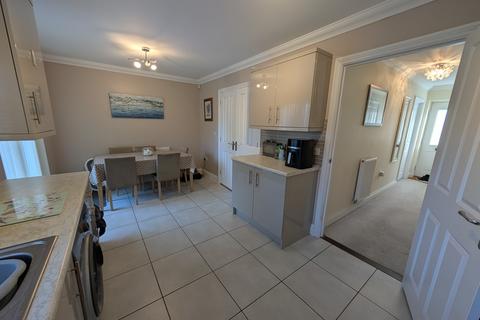 3 bedroom link detached house for sale, Foxglove End, Leiston
