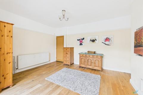 undefined, Parkfield Road, Wirral CH63