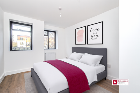3 bedroom flat to rent, Baring House, Canton Street, Limehouse, Poplar, E14
