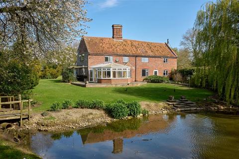 4 bedroom detached house for sale, Brakefield Green, Yaxham NR19