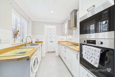 2 bedroom detached bungalow for sale, Grunmore Drive, Stretton