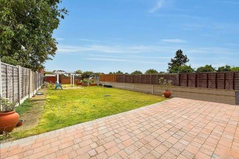 4 bedroom end of terrace house to rent, Church Road, Bexleyheath DA7