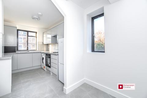 4 bedroom flat to rent, Baring House, Canton Street, Limehouse, Poplar, E14
