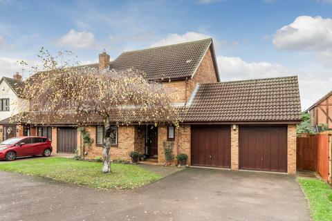 4 bedroom detached house for sale, Tabard Gardens, Newport Pagnell MK16