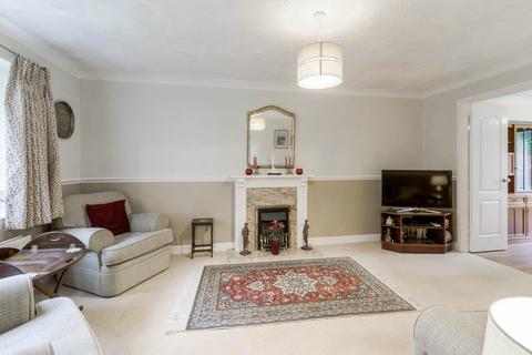 4 bedroom detached house for sale, Tabard Gardens, Newport Pagnell MK16