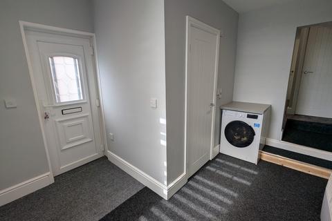 2 bedroom apartment for sale, Cross Street, Sale