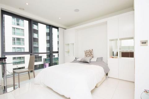 undefined, Baltimore Wharf, London E14