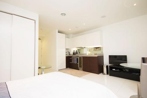 undefined, Baltimore Wharf, London E14