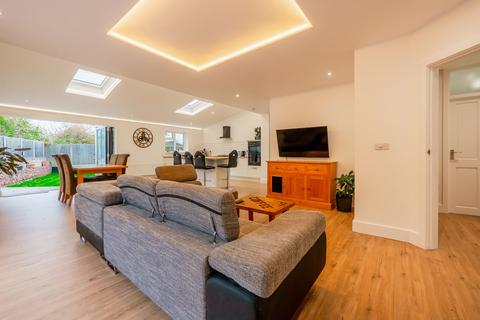 undefined, Hawkwell Road, Hockley SS5