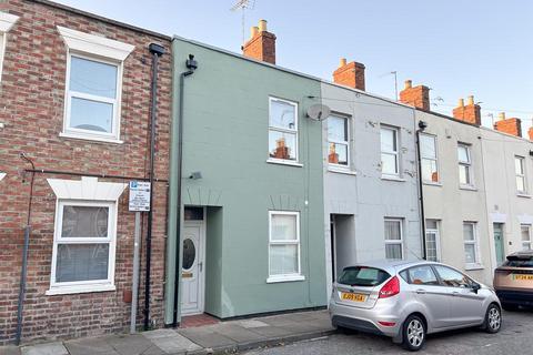 2 bedroom house to rent, Hungerford Street, Cheltenham, GL50 4HN