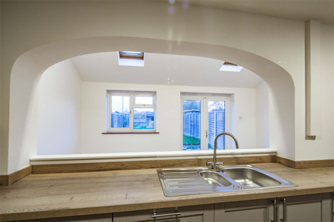 3 bedroom end of terrace house to rent, 10 Offas Close, Benson, OX10