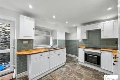2 bedroom cottage for sale, Rhiw Parc Road, Abertillery