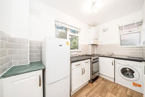 2 bedroom flat for sale, Thornbury Road, Isleworth TW7