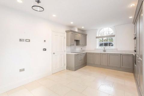 undefined, Berrymede Road, London, W4
