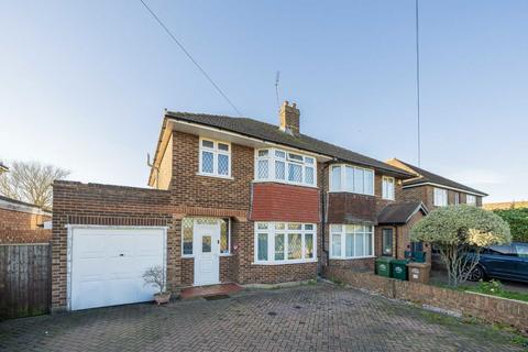 Vicarage Road, Sunbury-On-Thames TW16