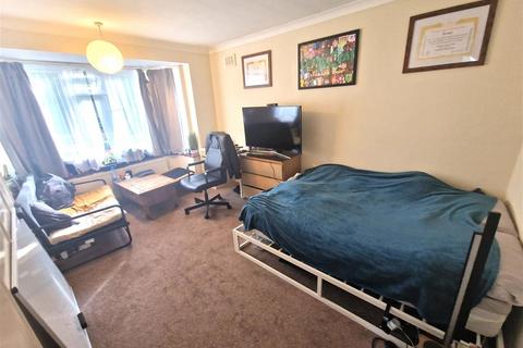 undefined, Hales Drive, Canterbury, Canterbury