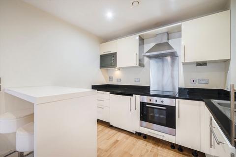 1 bedroom flat to rent, Lanterns Way, London E14