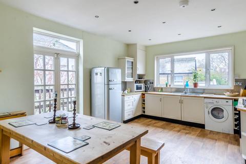 3 bedroom maisonette for sale, Wandsworth Bridge Road, Fulham Broadway, London, SW6