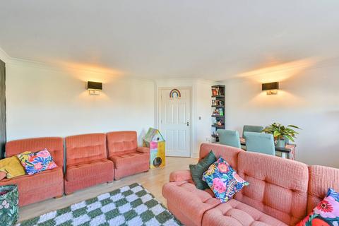 2 bedroom flat for sale, Stockwell Green, Stockwell, London, SW9