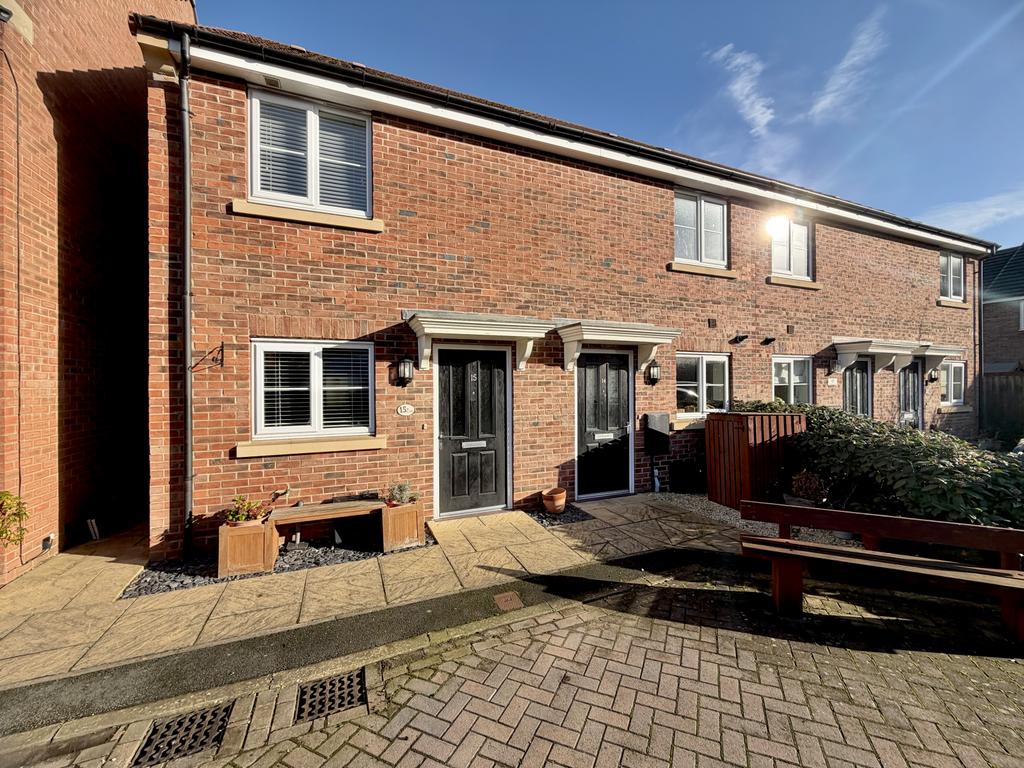 2 Bed End Townhouse for Sale