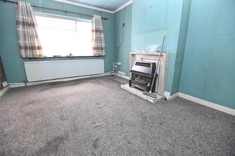 2 bedroom chalet for sale, Orange Road, Canvey Island SS8