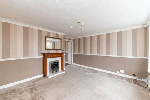 3 bedroom terraced house to rent, Helmsley Drive, Wallsend, NE28