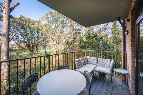 2 bedroom apartment for sale, Holden Road, Woodside Park N12