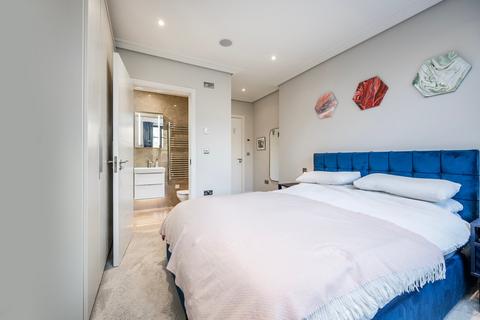 2 bedroom apartment for sale, Holden Road, Woodside Park N12
