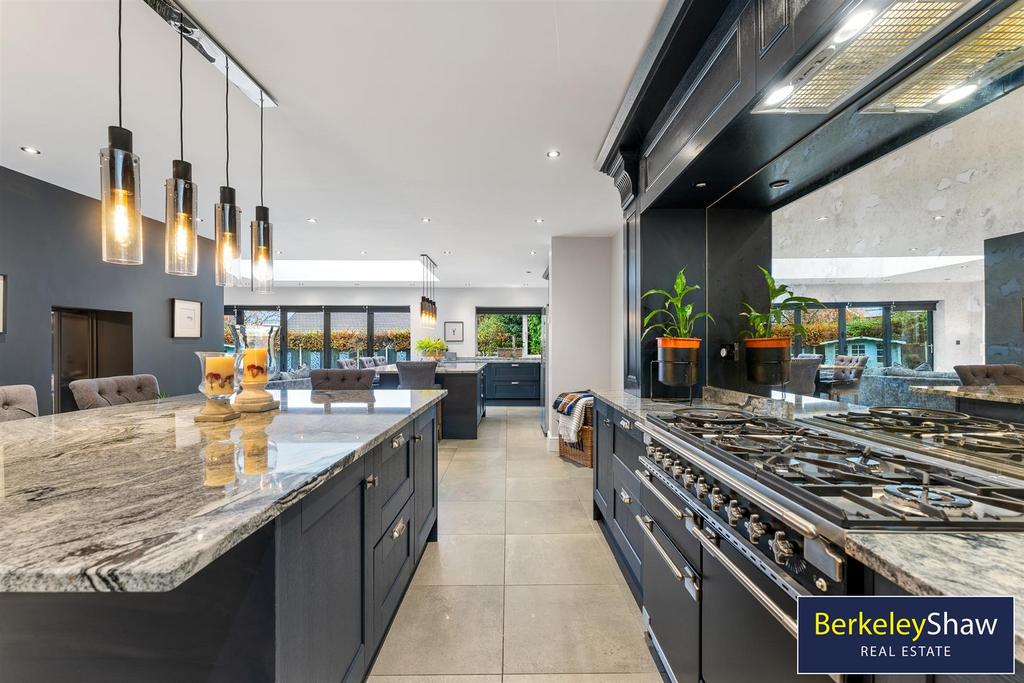Kitchen/Living/Dining