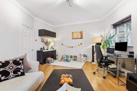 1 bedroom flat to rent, Trinity Church Road, Barnes, London