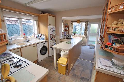 3 bedroom bungalow for sale, AMESBURY AVENUE, SCARTHO