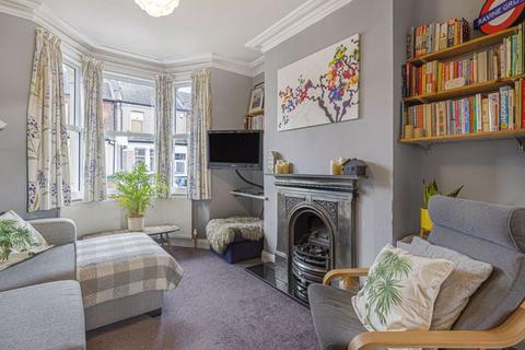 undefined, Ravine Grove, London