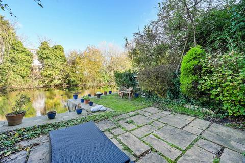 undefined, Tallow Road, Brentford, TW8