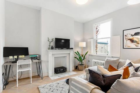 Chaldon Road, Fulham, London, SW6