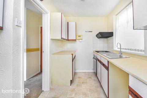 3 bedroom semi-detached house to rent, Richmond Park Avenue, Kimberworth