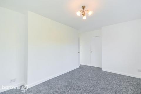 3 bedroom semi-detached house to rent, Richmond Park Avenue, Kimberworth