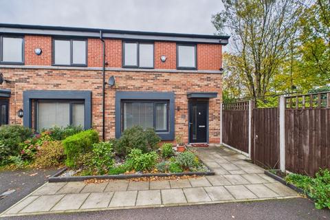 3 bedroom semi-detached house for sale, Warburton Drive, Middleton, Manchester, M24