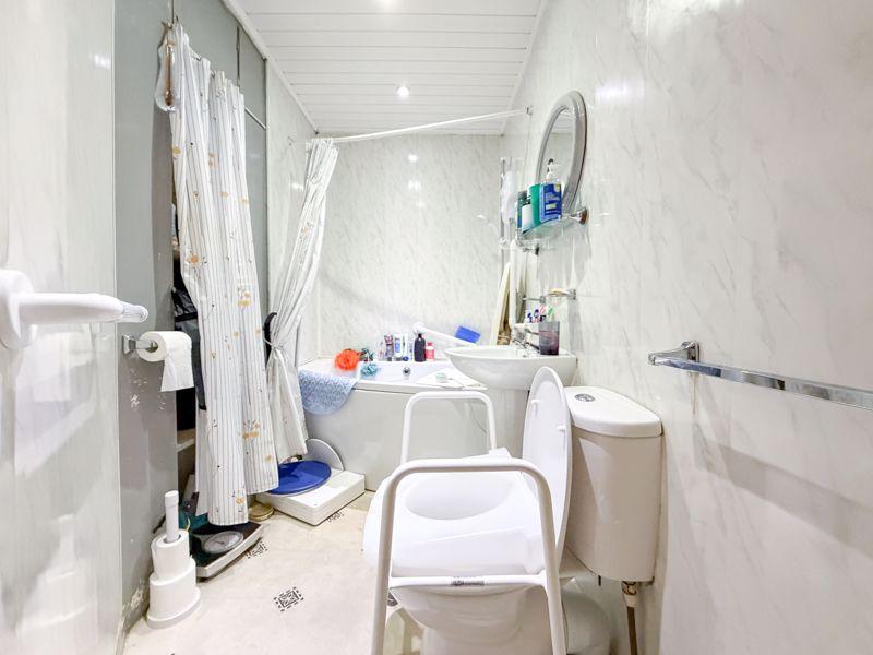 Upstairs Bathroom
