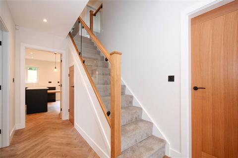 4 bedroom detached house for sale, Bradford Road, Bingley BD16