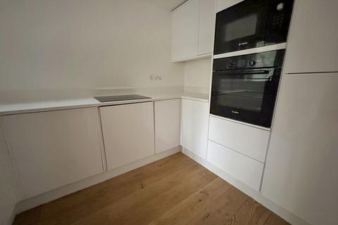 2 bedroom apartment to rent, Croft Street, London SE8