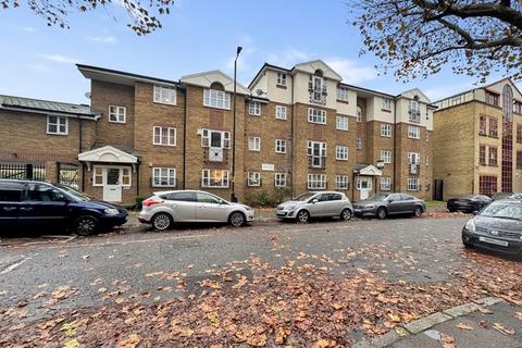 2 bedroom apartment to rent, Croft Street, London SE8