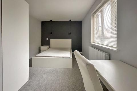 2 bedroom apartment to rent, Croft Street, London SE8
