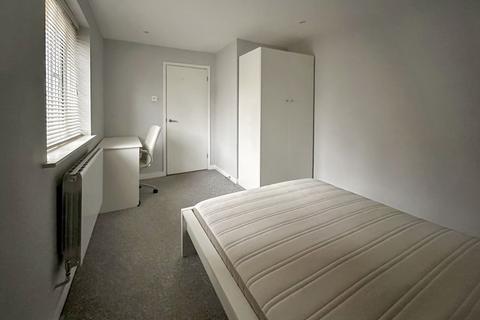 2 bedroom apartment to rent, Croft Street, London SE8