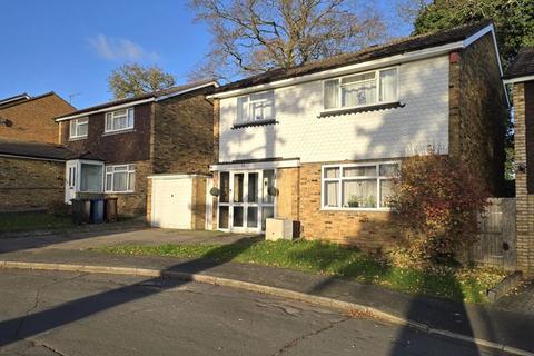 3 bedroom detached house for sale, Sequoia Park, Hatch End