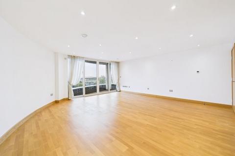 undefined, Pier Road, Gillingham