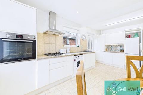 undefined, Chiltern Close, Manchester M28