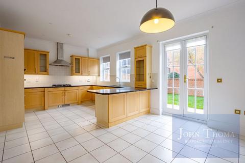 undefined, Brandesbury Square, Repton Park IG8